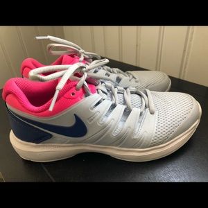 Nike Zoom Tennis Shoes